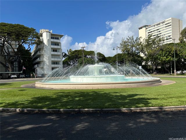 2895 Kalakaua Avenue 1401, Honolulu, HI 96815