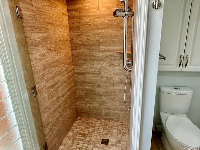 2895 Kalakaua Avenue 1401, Honolulu, HI 96815