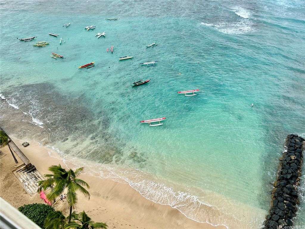 2895 Kalakaua Avenue 1401, Honolulu, HI 96815