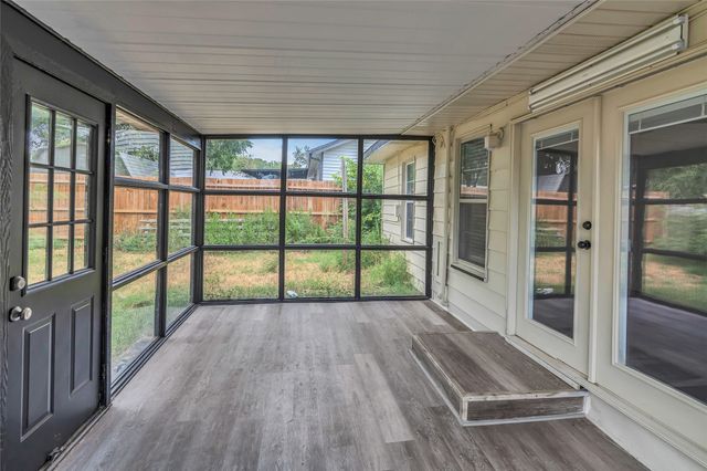 704 Vine Street, Euless, TX 76040
