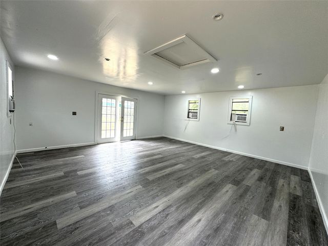 704 Vine Street, Euless, TX 76040