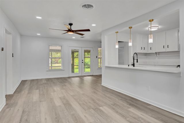 704 Vine Street, Euless, TX 76040
