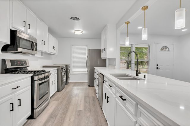 704 Vine Street, Euless, TX 76040