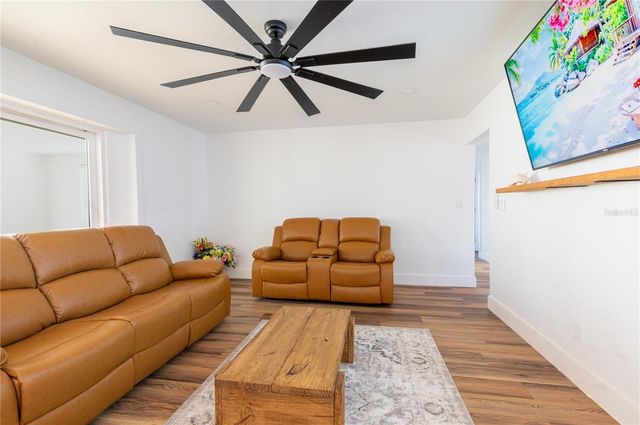 1897 DOLPHIN BOULEVARD S, St Petersburg, FL 33707