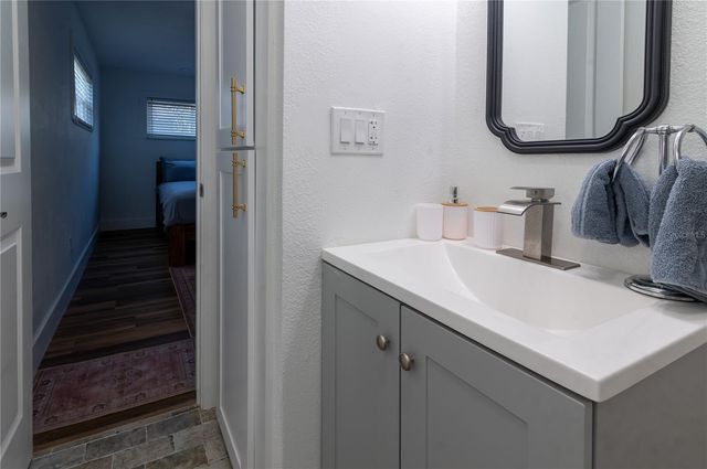 1897 DOLPHIN BOULEVARD S, St Petersburg, FL 33707