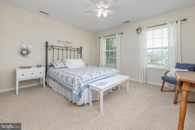 1104 JASMINE CT, Mullica Hill, NJ 08062