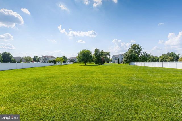 1104 JASMINE CT, Mullica Hill, NJ 08062