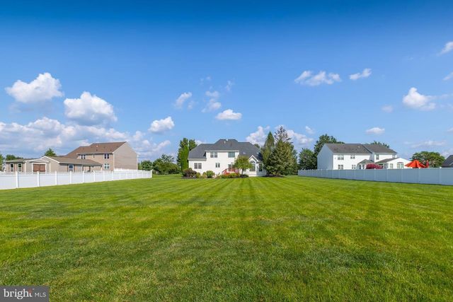 1104 JASMINE CT, Mullica Hill, NJ 08062