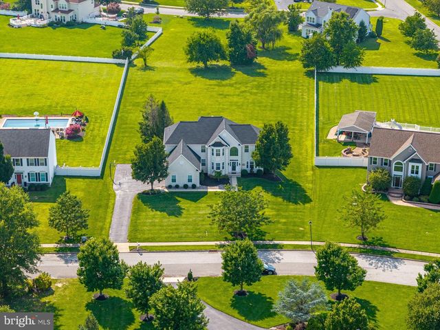 1104 JASMINE CT, Mullica Hill, NJ 08062