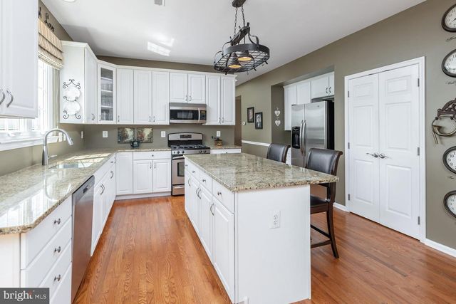 1104 JASMINE CT, Mullica Hill, NJ 08062