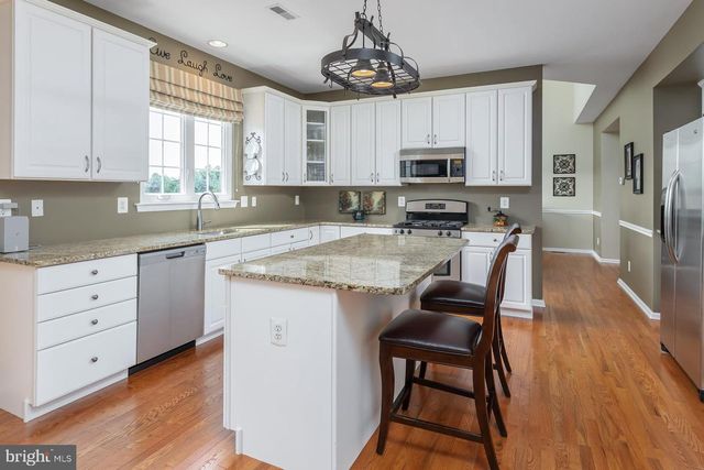 1104 JASMINE CT, Mullica Hill, NJ 08062