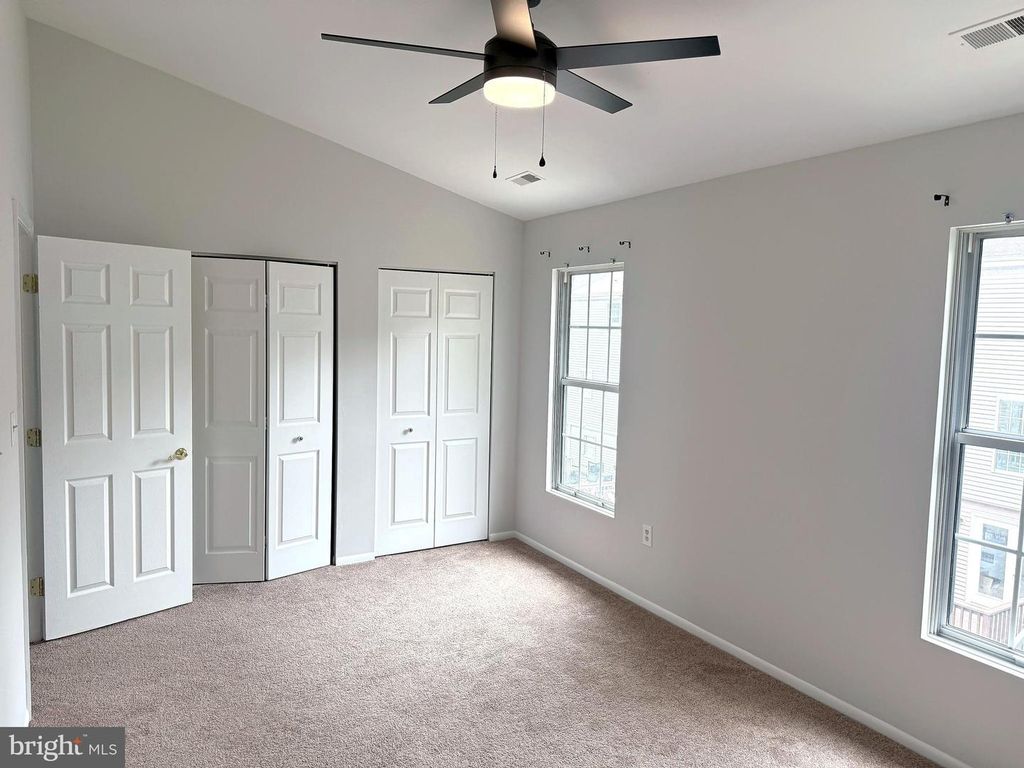 Image 12 of property listing at 9422 SEA BREEZE CT, North Beach, MD 20714