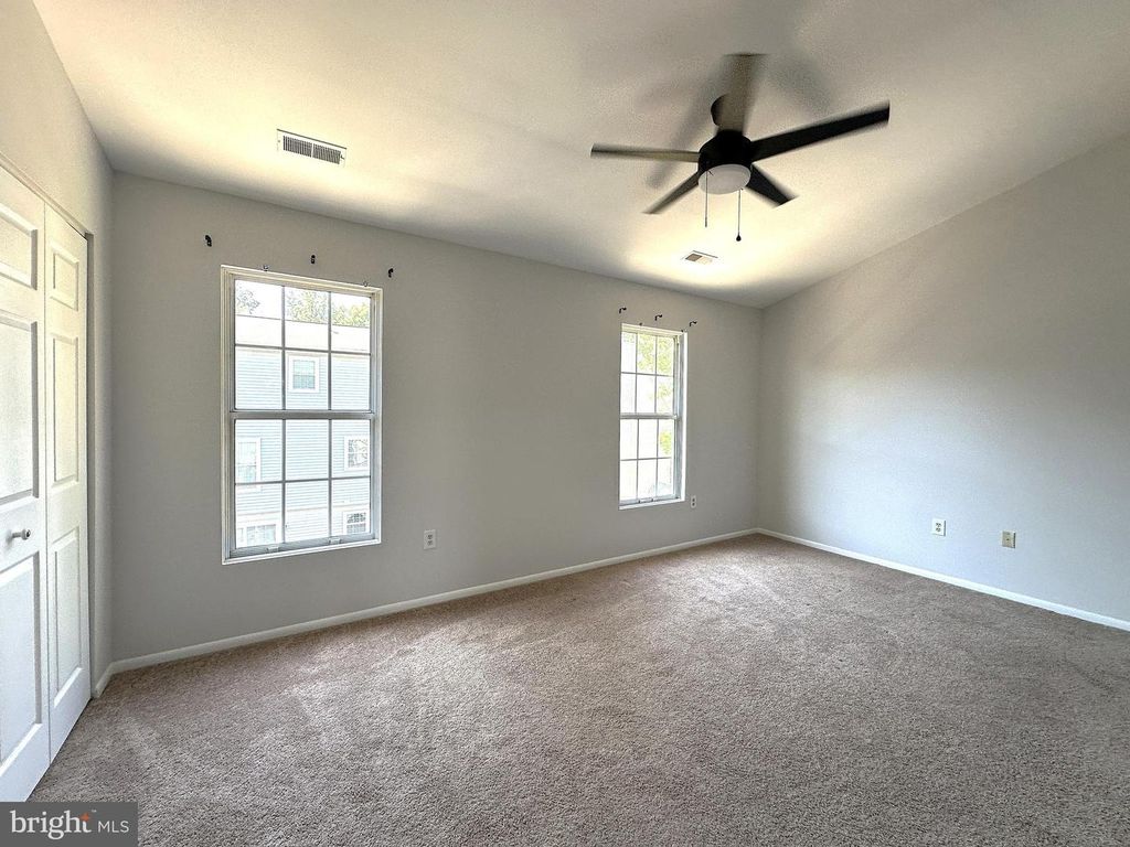 Image 13 of property listing at 9422 SEA BREEZE CT, North Beach, MD 20714