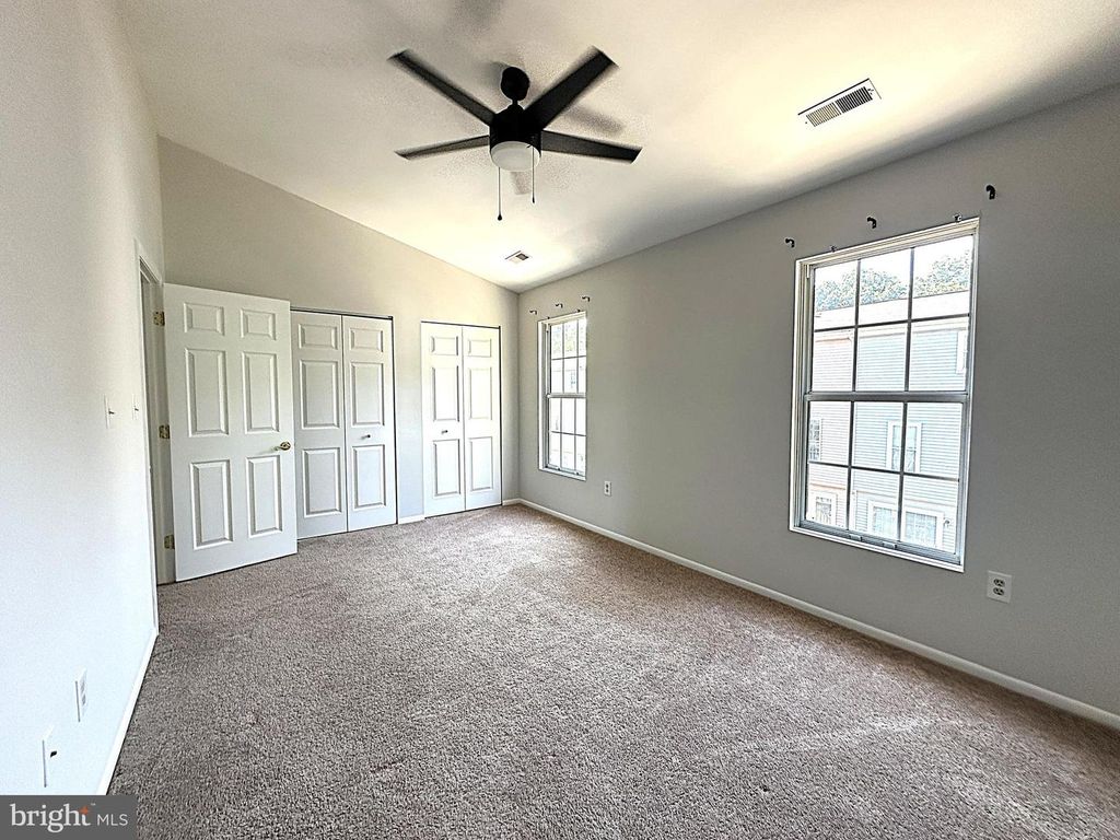 Image 14 of property listing at 9422 SEA BREEZE CT, North Beach, MD 20714