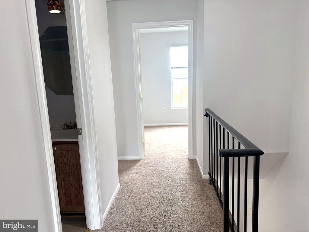 Image 17 of property listing at 9422 SEA BREEZE CT, North Beach, MD 20714