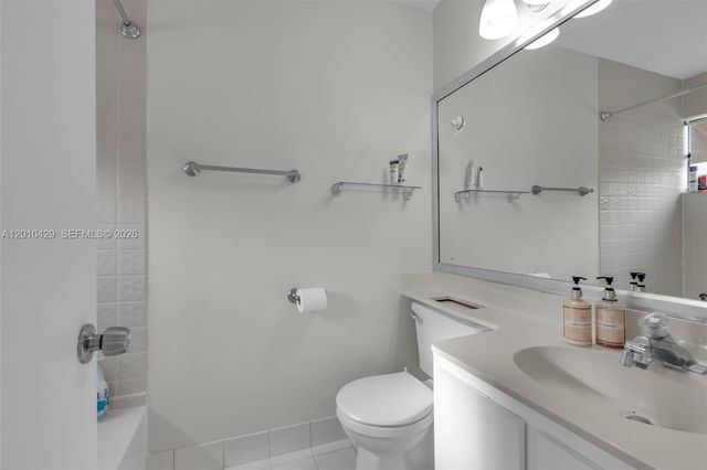 20904 Leeward Ct 221-2, Aventura, FL 33180
