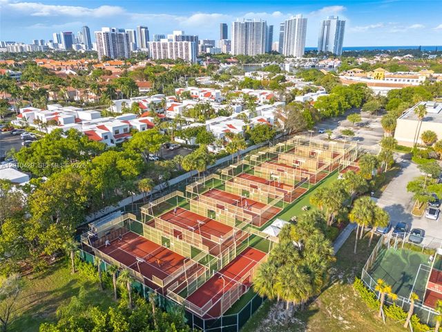 20904 Leeward Ct 221-2, Aventura, FL 33180
