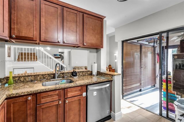 20904 Leeward Ct 221-2, Aventura, FL 33180