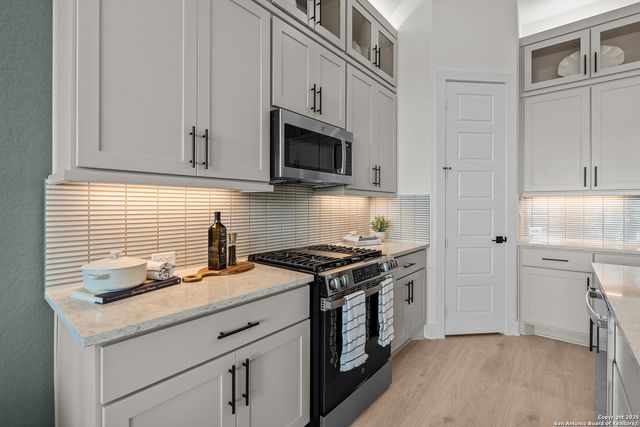 2214 Briggs Summit, San Antonio, TX 78245