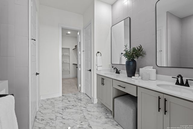 2214 Briggs Summit, San Antonio, TX 78245