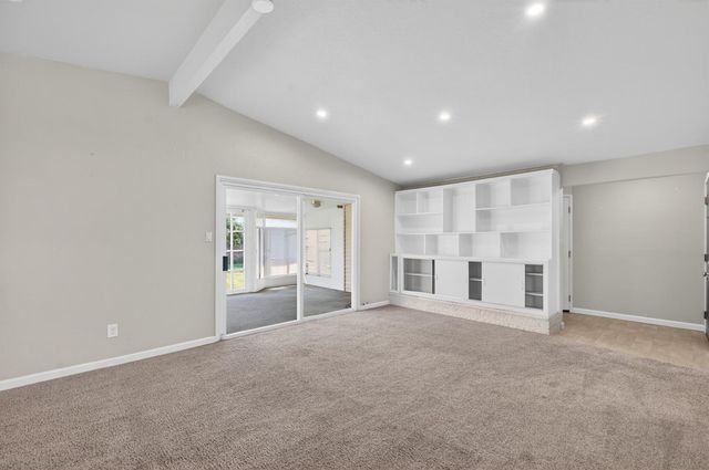 6535 La Cienega Dr, North Highlands, CA 95660