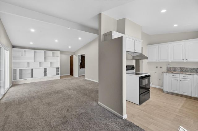 6535 La Cienega Dr, North Highlands, CA 95660