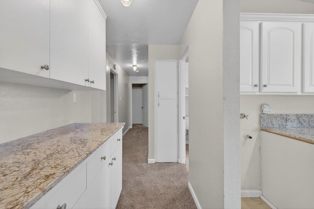 6535 La Cienega Dr, North Highlands, CA 95660