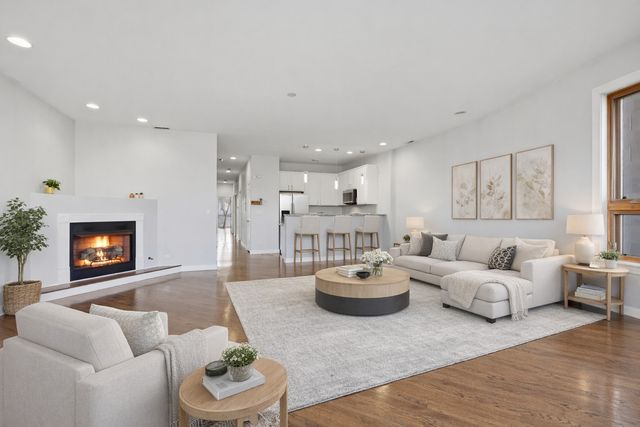 4002 S Western Avenue 2, Chicago, IL 60609