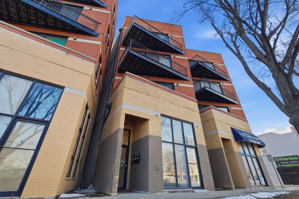 4002 S Western Avenue 2, Chicago, IL 60609