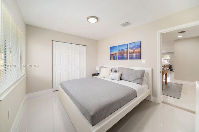 1183 NE 111th St, Miami, FL 33161