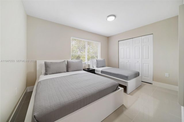 1183 NE 111th St, Miami, FL 33161