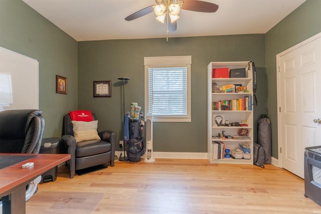 2016 Theater Drive, Evansville, IN 47715