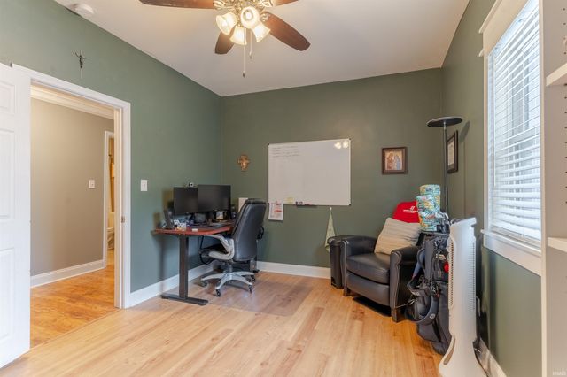 2016 Theater Drive, Evansville, IN 47715