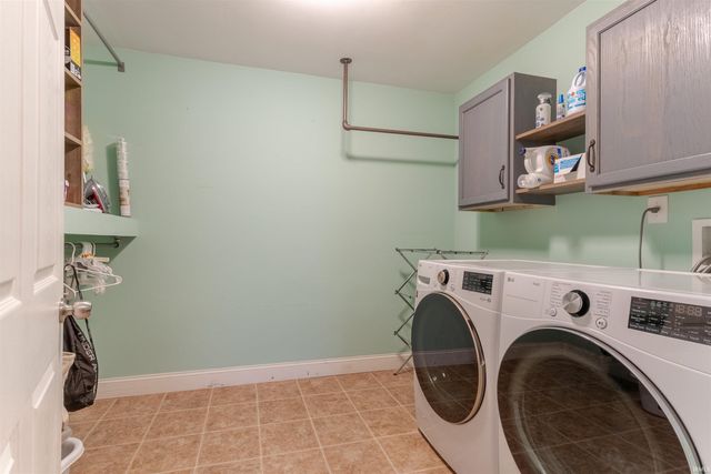 2016 Theater Drive, Evansville, IN 47715