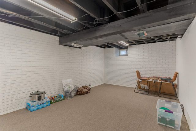 2016 Theater Drive, Evansville, IN 47715