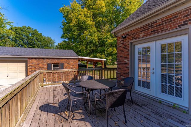 2016 Theater Drive, Evansville, IN 47715