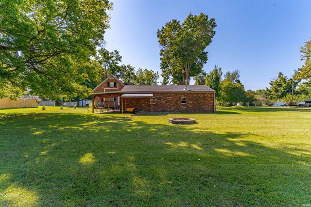 2016 Theater Drive, Evansville, IN 47715