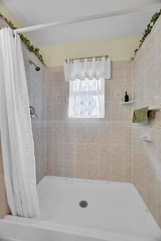 8690 Shadylake Lane, Fort Pierce, FL 34947