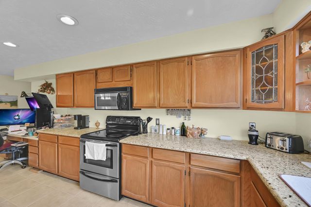 8690 Shadylake Lane, Fort Pierce, FL 34947