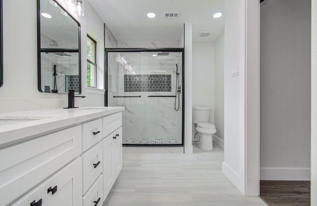 16610 Quail Park Drive, Houston, TX 77489
