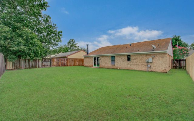 16610 Quail Park Drive, Houston, TX 77489