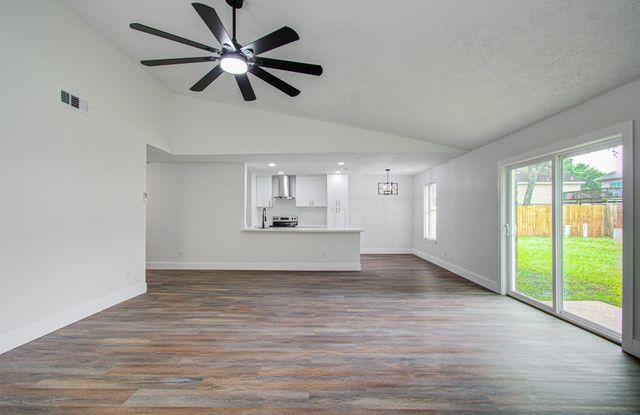 16610 Quail Park Drive, Houston, TX 77489