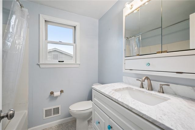 202 10th St, Aspinwall, PA 15215