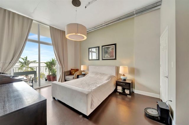 2100 Van Buren St 421, Hollywood, FL 33020