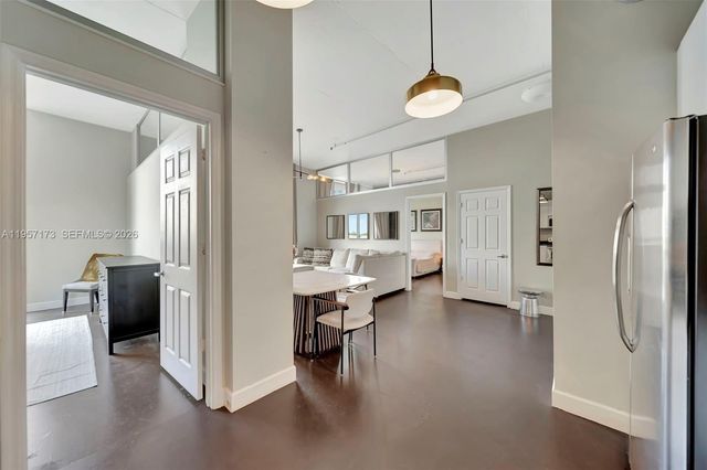 2100 Van Buren St 421, Hollywood, FL 33020