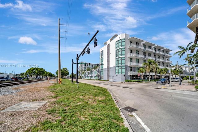 2100 Van Buren St 421, Hollywood, FL 33020