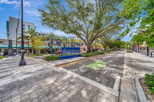 2100 Van Buren St 421, Hollywood, FL 33020