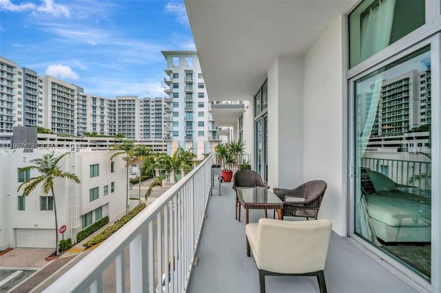 2100 Van Buren St 421, Hollywood, FL 33020