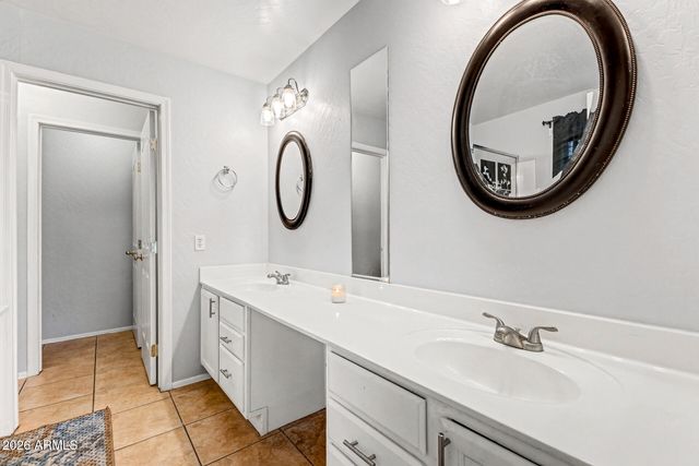 2062 E PALOMINO Drive, Gilbert, AZ 85296