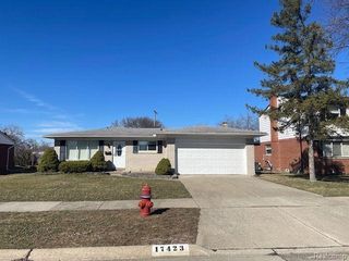 17423 MOORS, Fraser, MI 48026